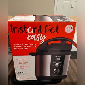 Instant Pot for sale BRAND NEW